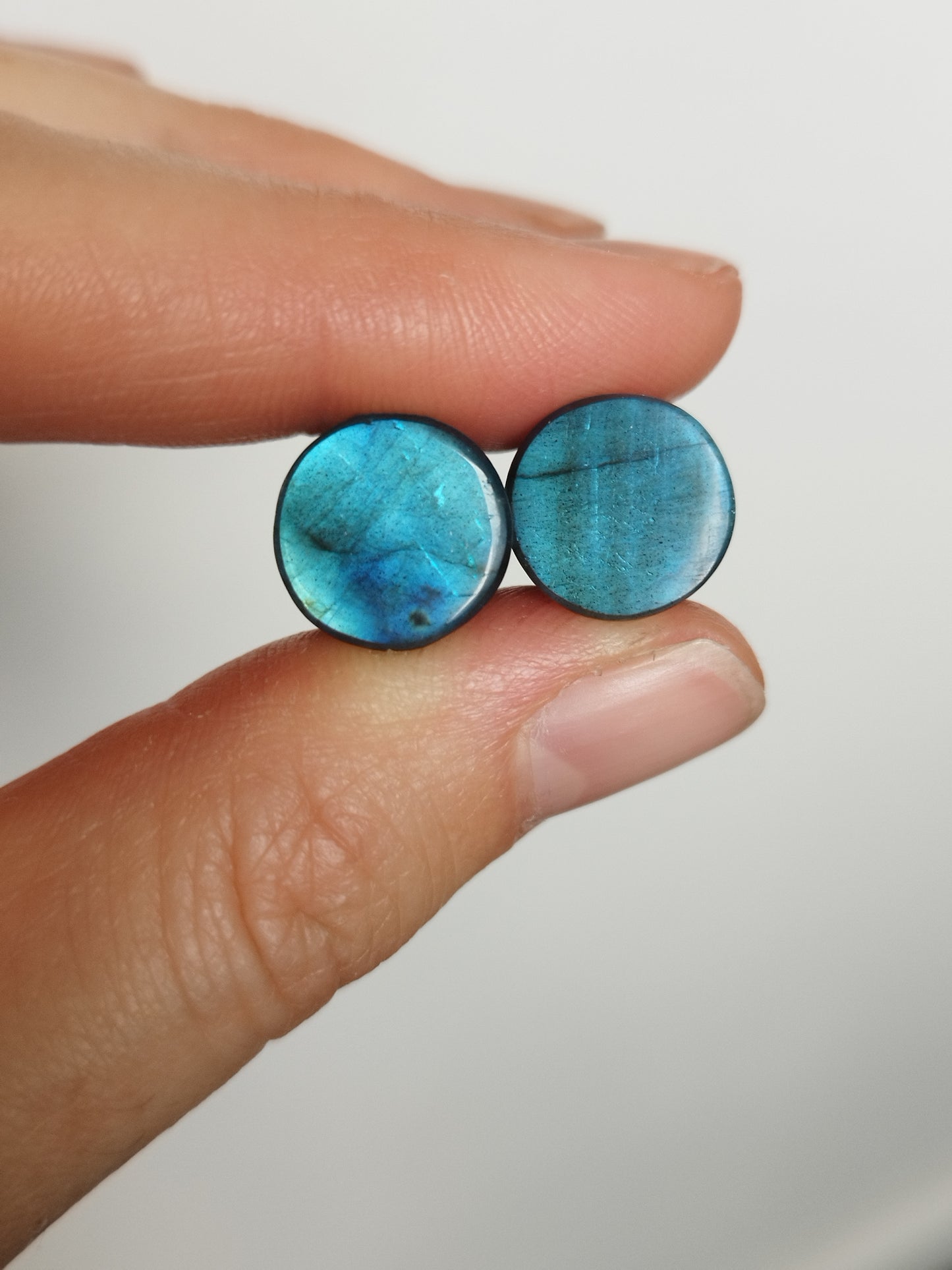 00g Blue Labradorite Plugs