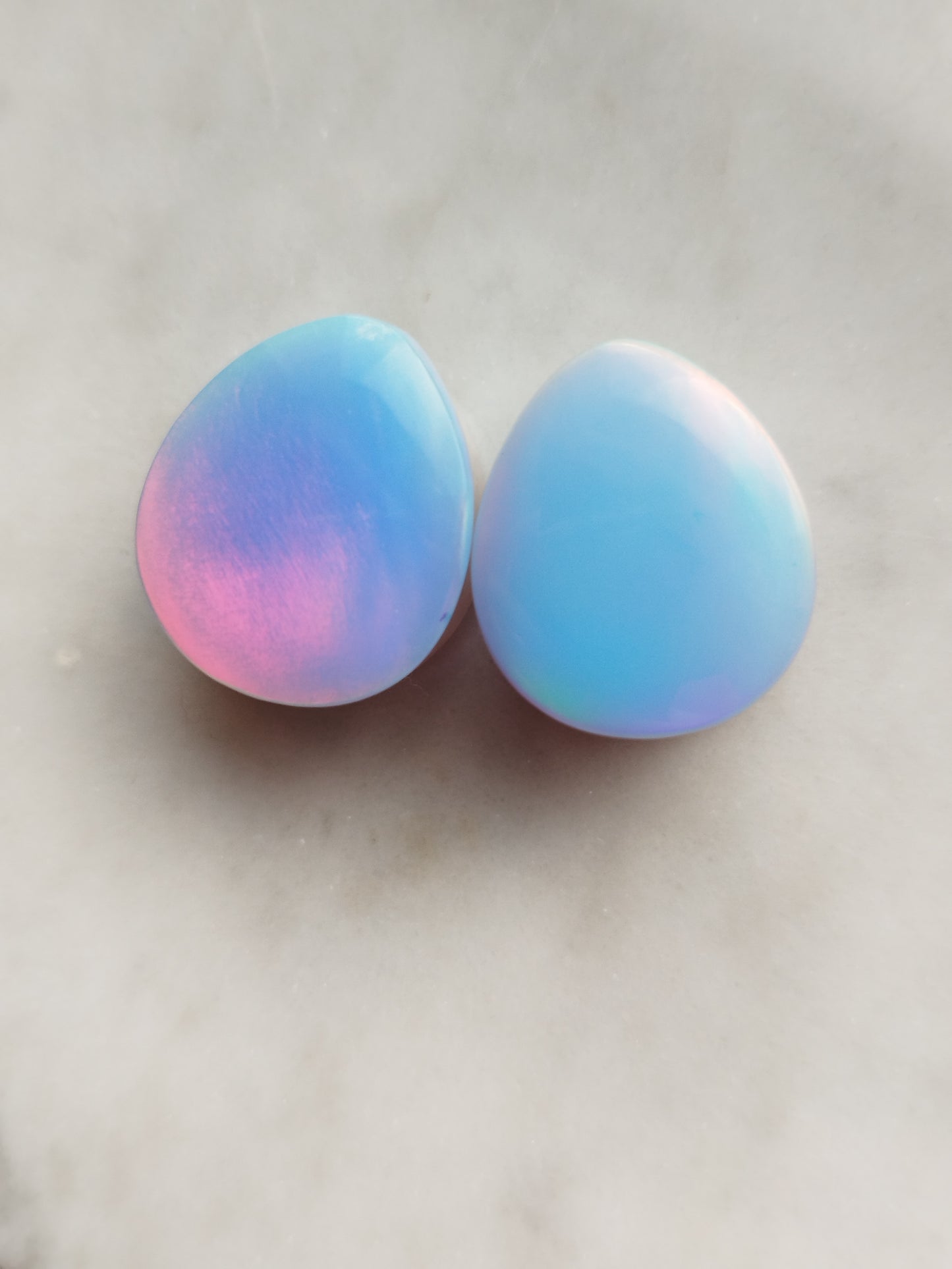 3/4" Aurora Opal On Quartz