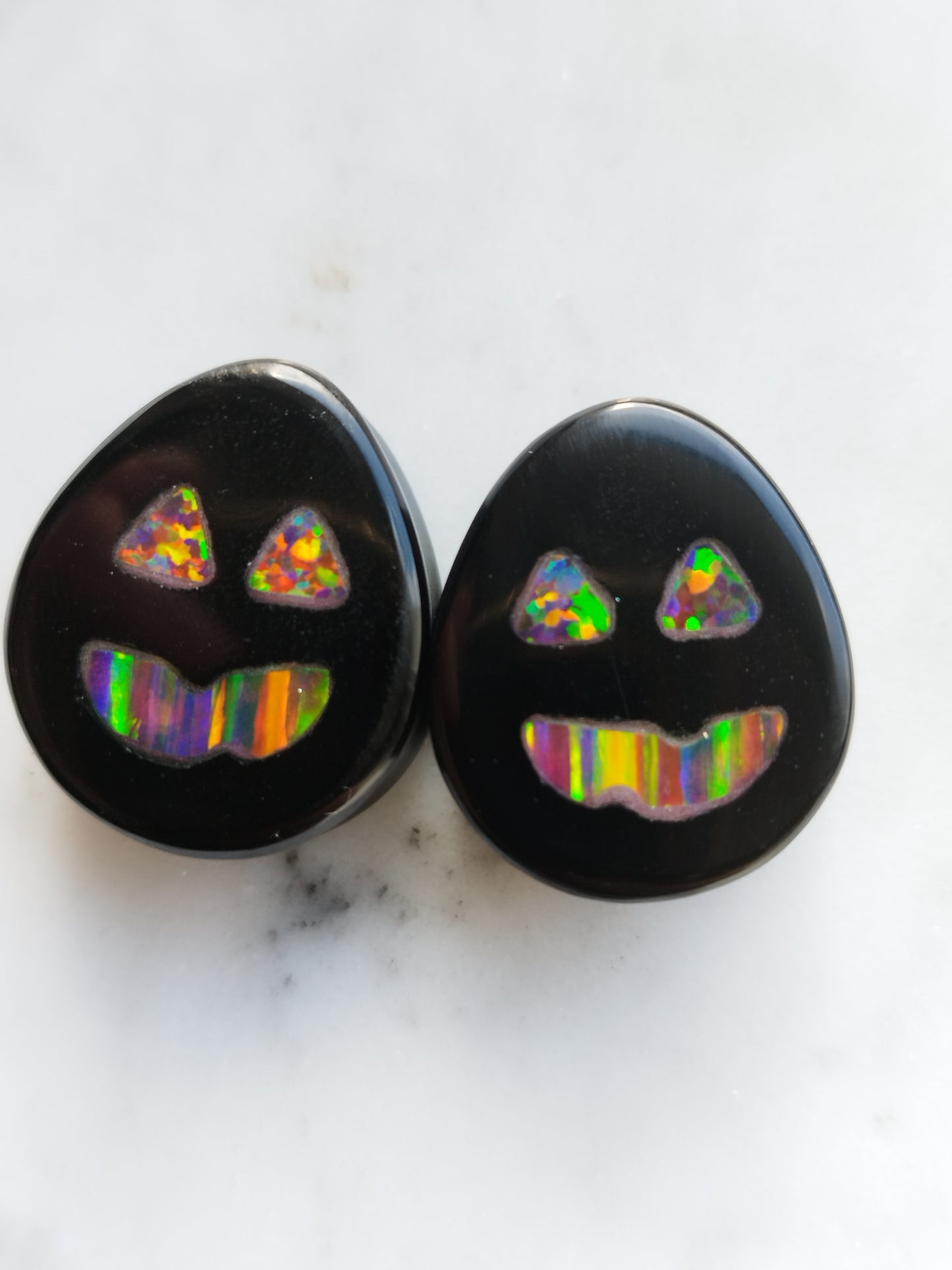 7/8" Obsidian With Jack O' Lanterns Plugs