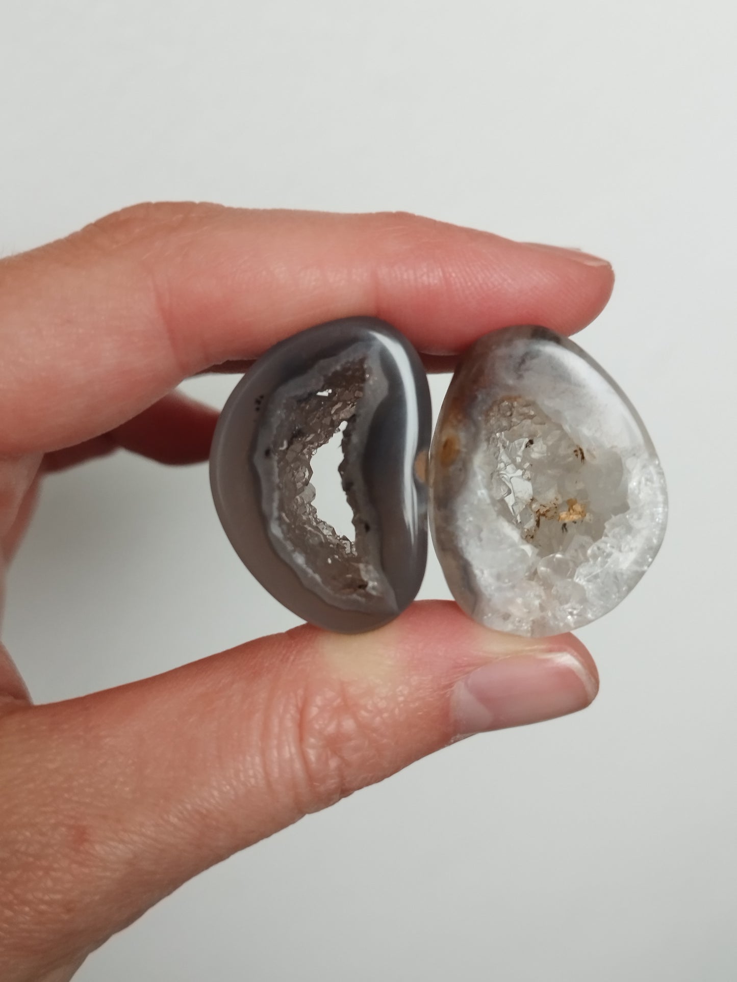 1" Mismatched Agate Geode Plugs
