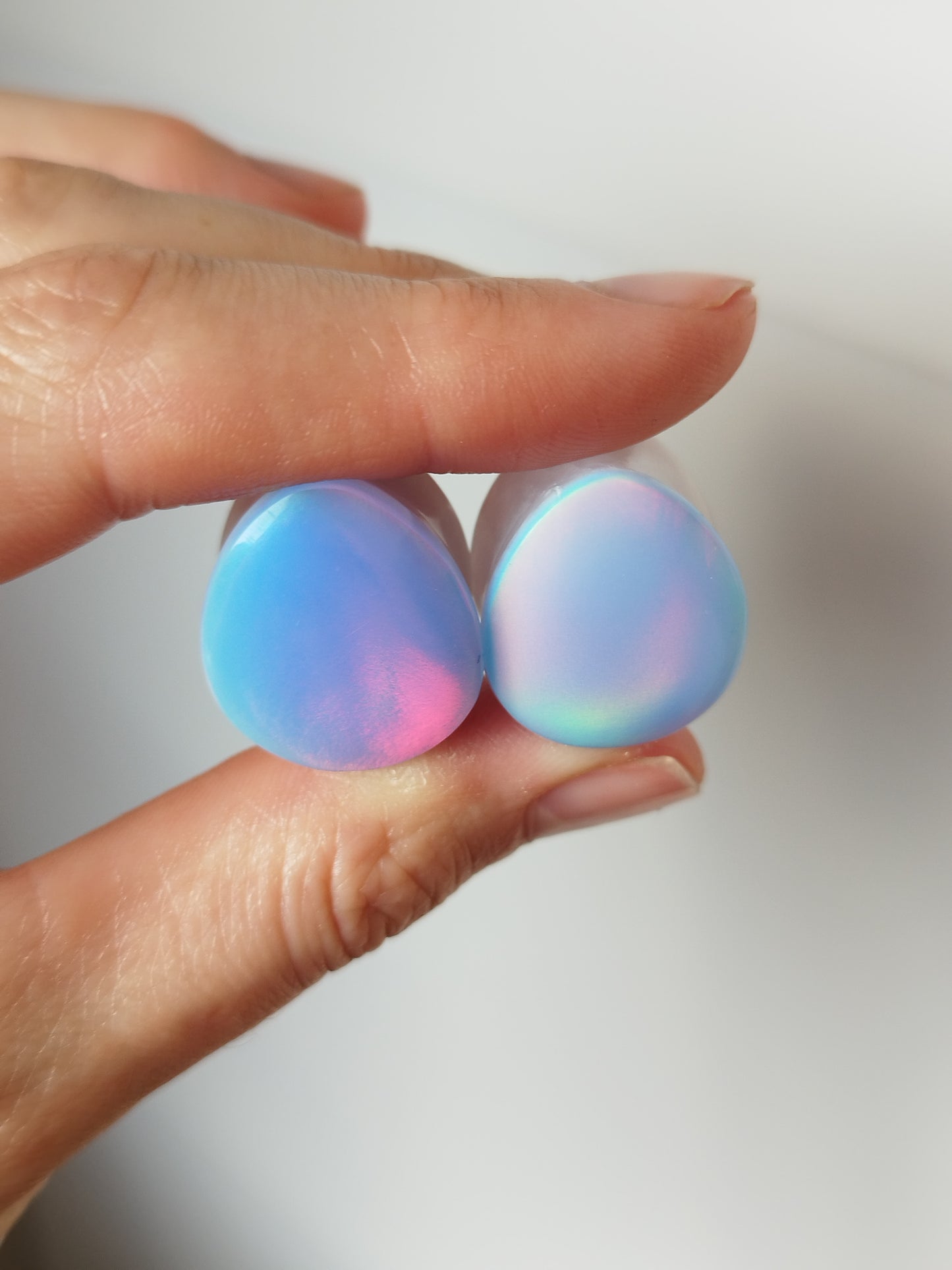 3/4" Aurora Opal On Quartz