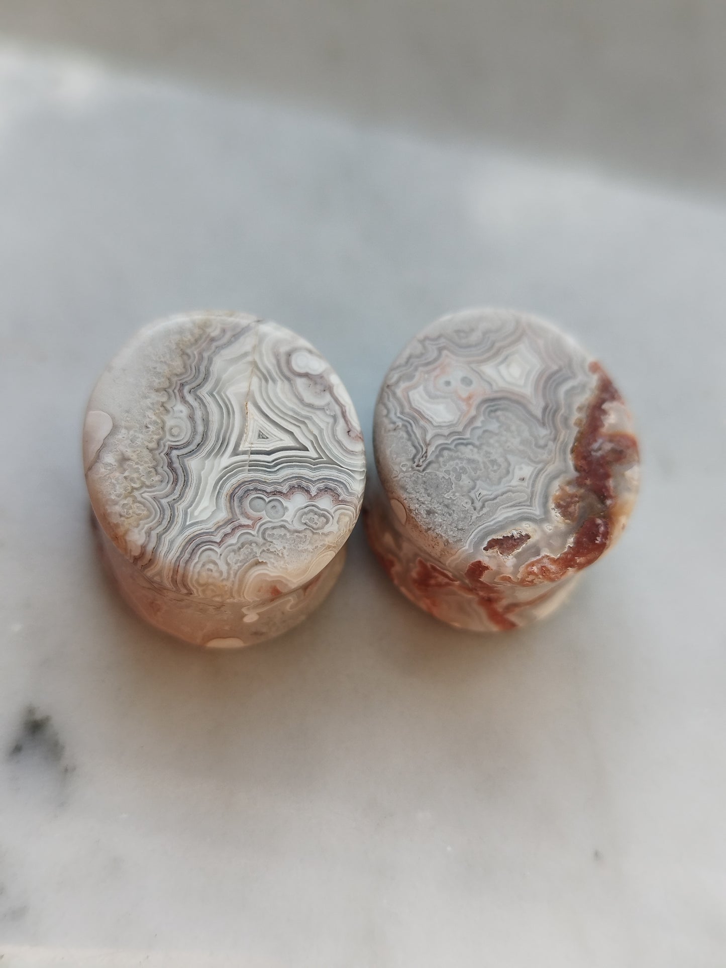 3/4" Crazy Lace Agate Oval Plugs