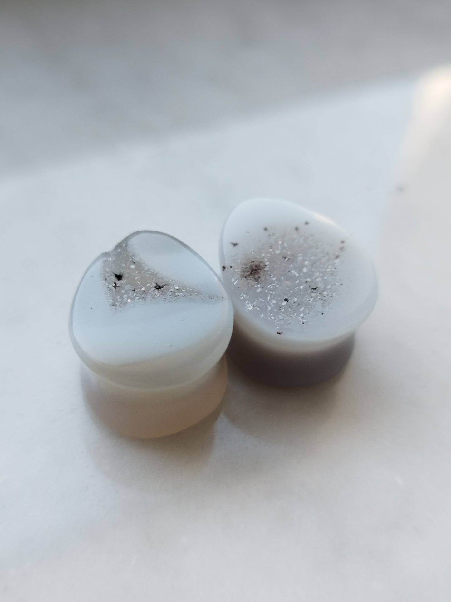 5/8" Grey Agate Geode Plugs - aeoplugs
