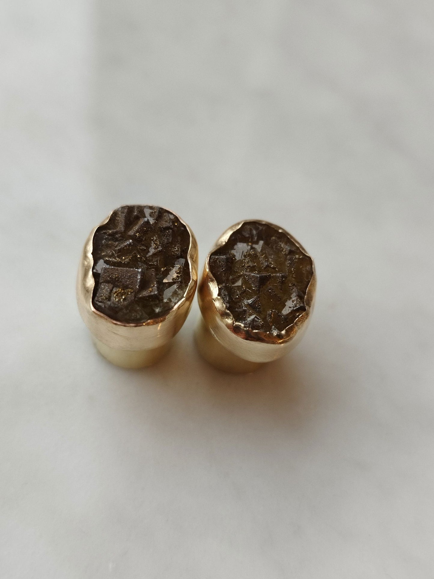 00g Brass SF Plugs With Fluorite - aeoplugs