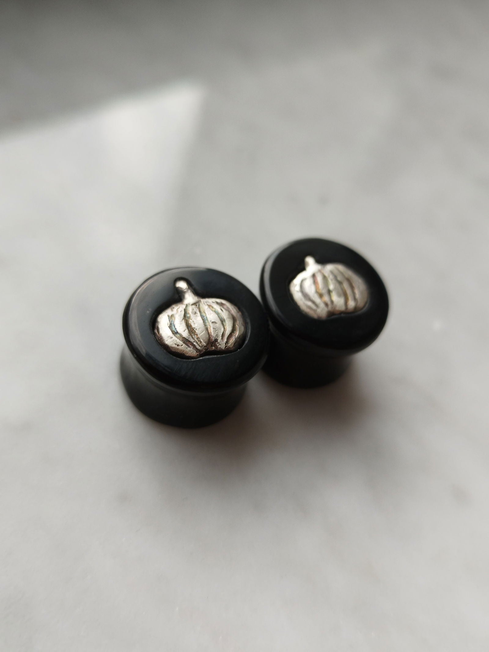 5/8" Sterling Silver Pumpkin Inlay Plugs - aeoplugs