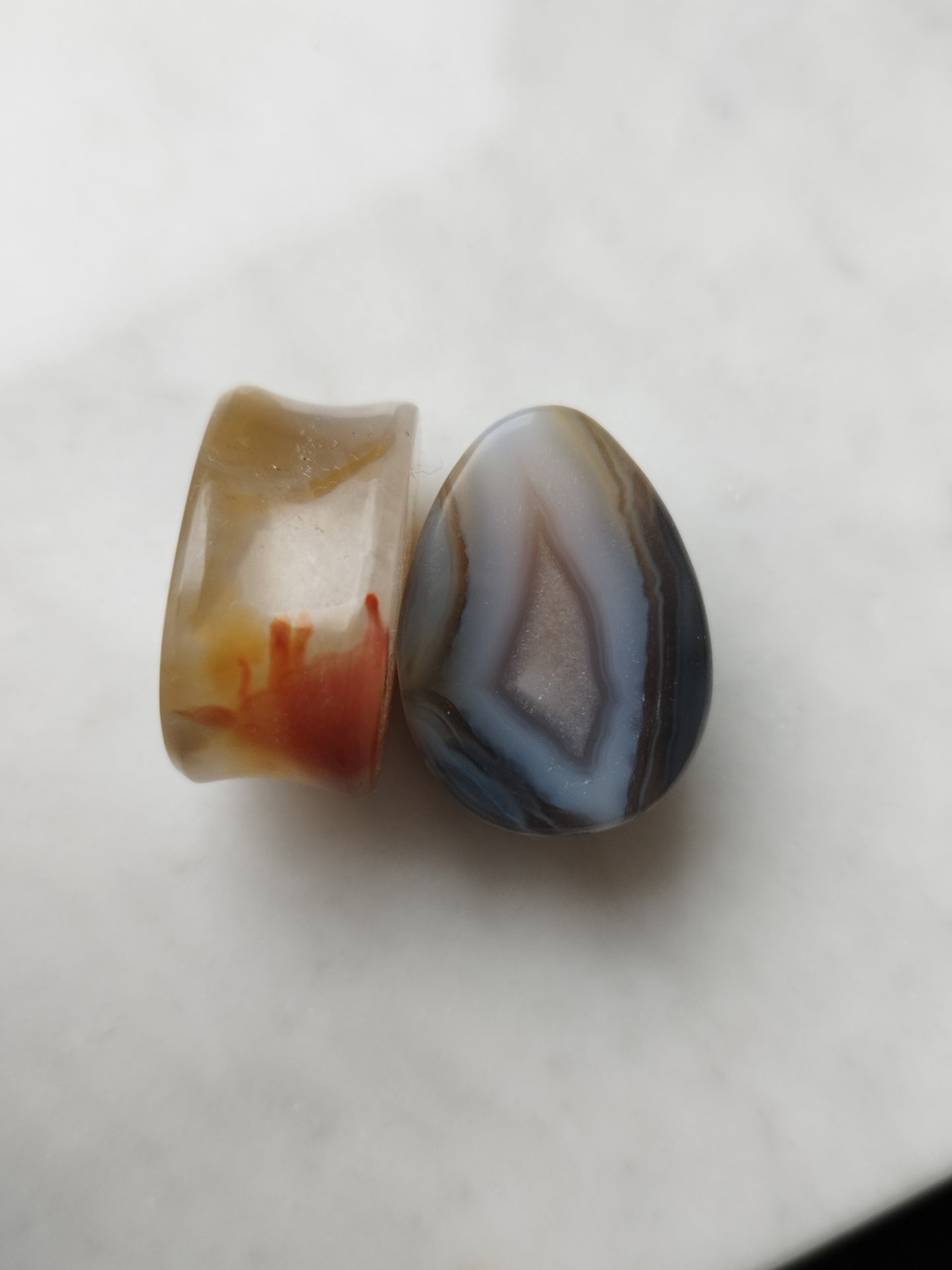 7/8" Agate Teardrop Plugs