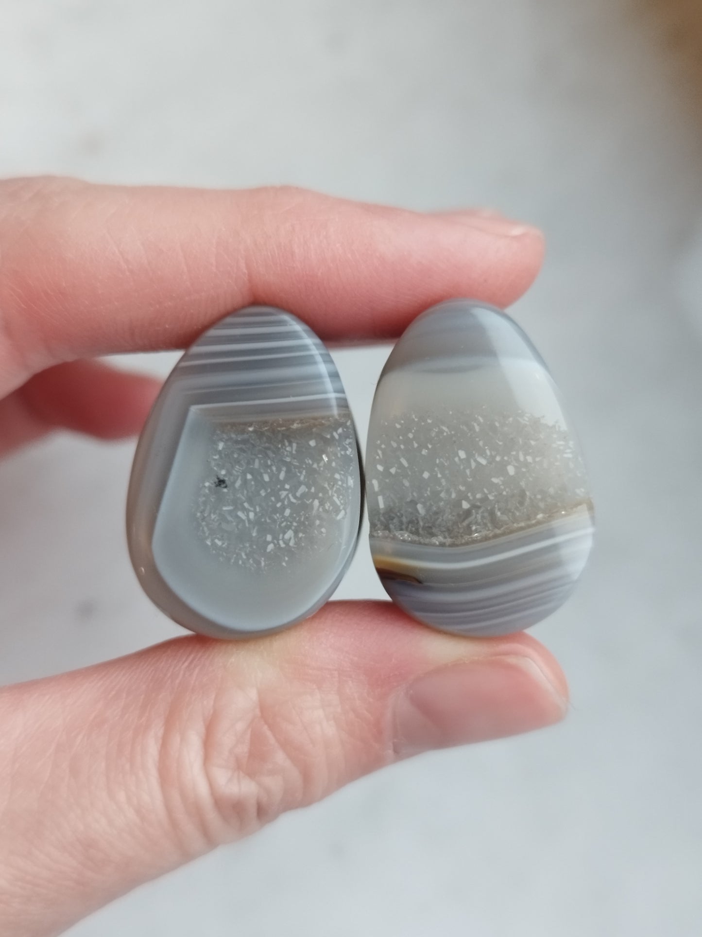 7/8" Elongated Agate Geode Plugs