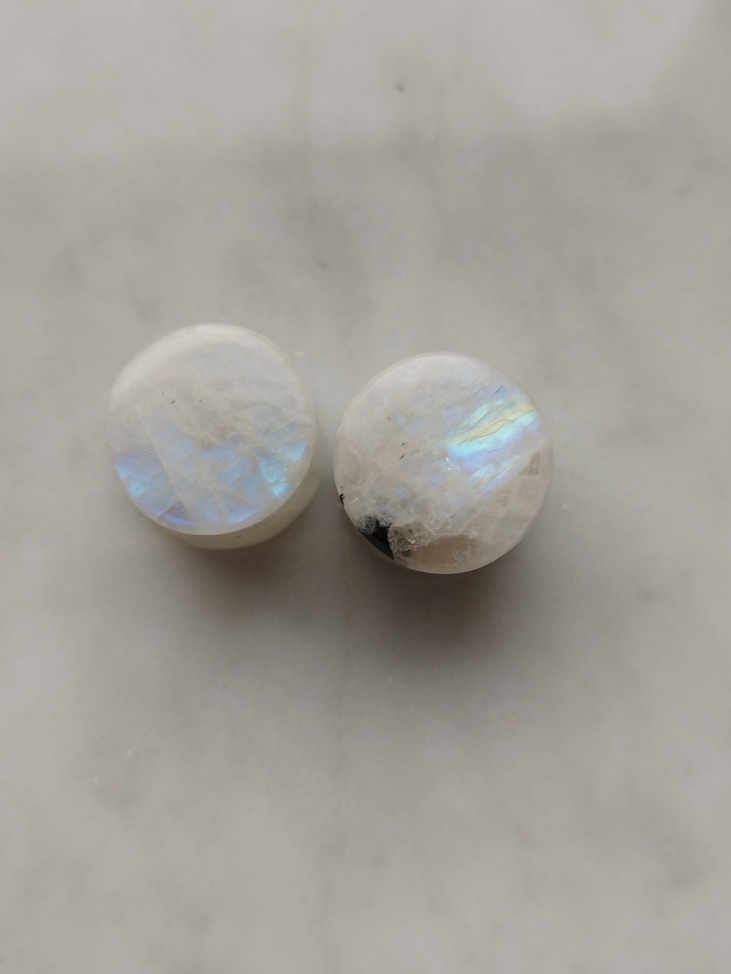 13mm Rainbow Moonstone Plugs