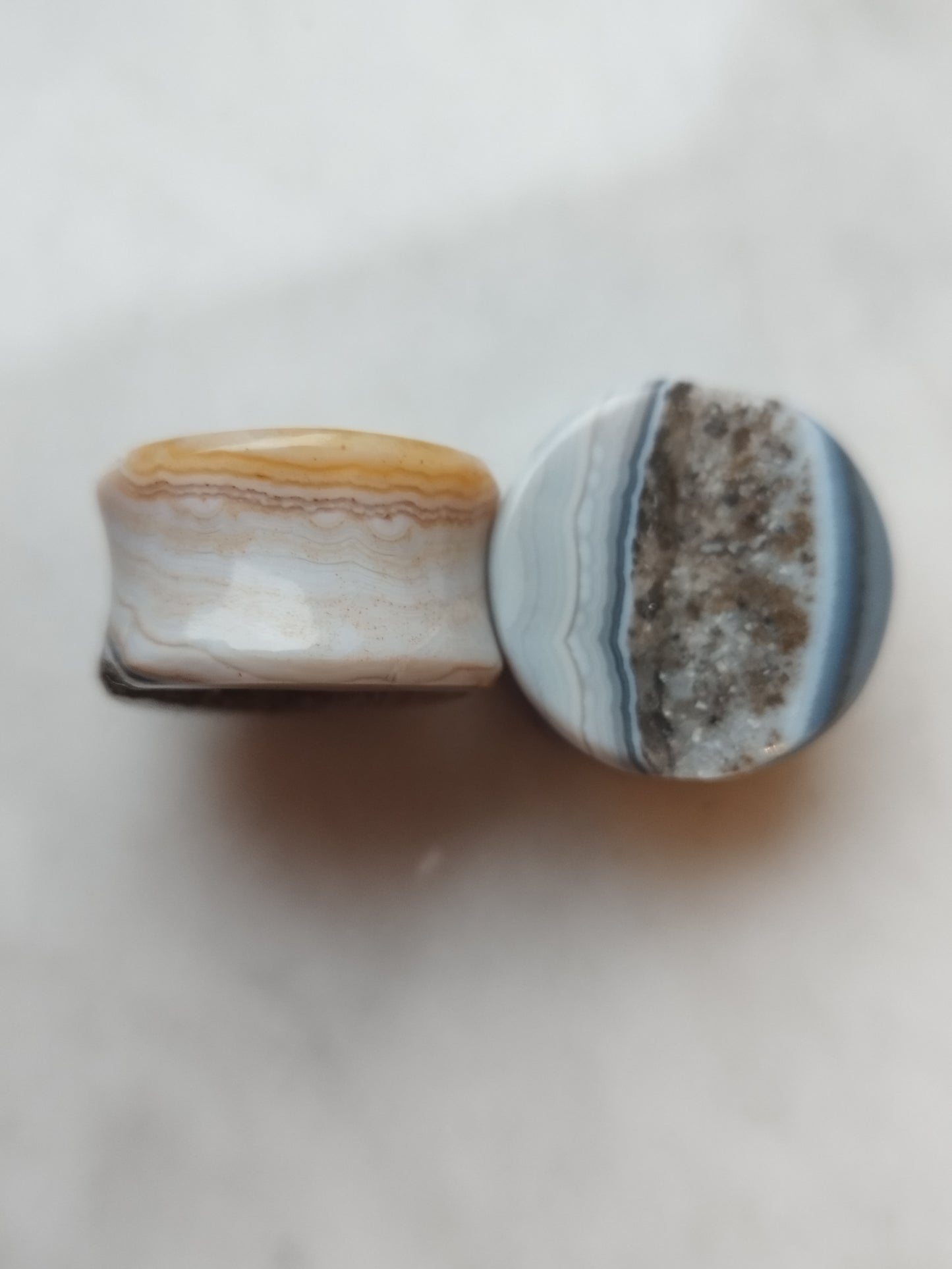 7/8" Blue Banded Agate Geode Plugs