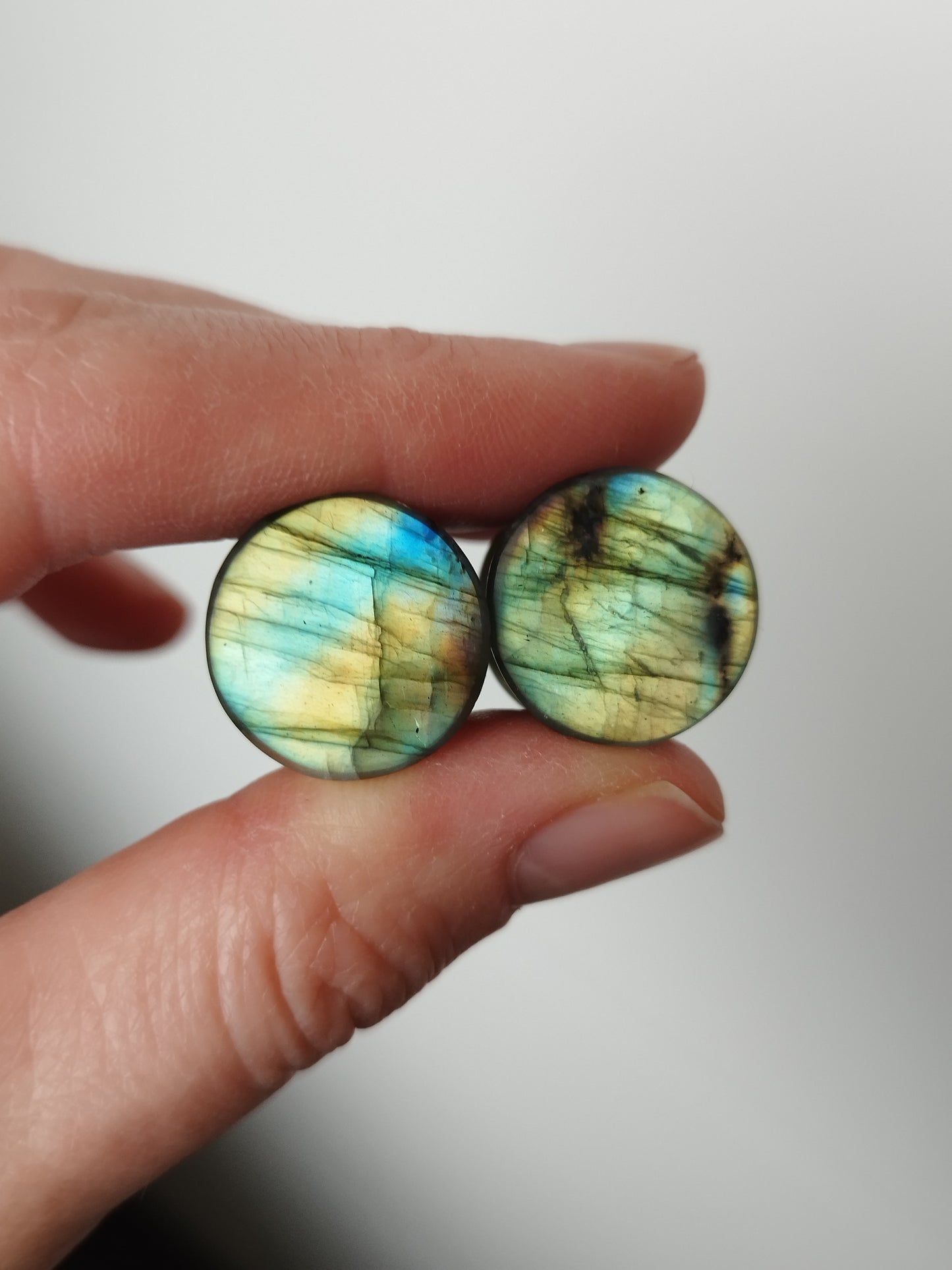 5/8" Labradorite Plugs