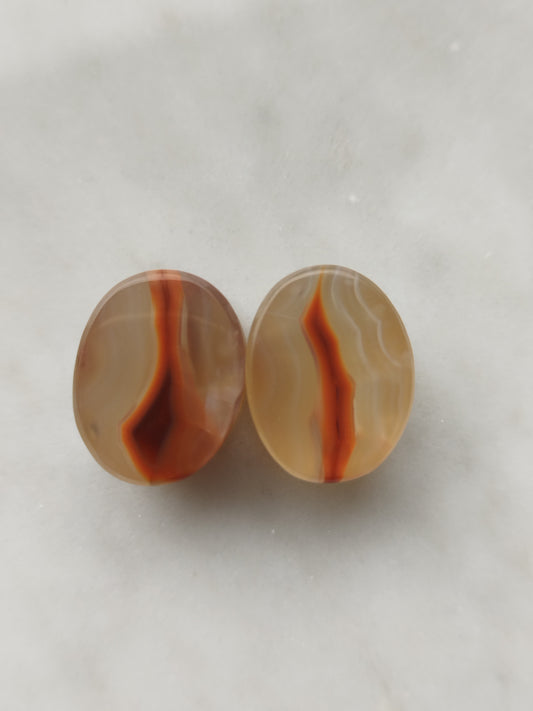 5/8" Oval Malawi Agate Plugs