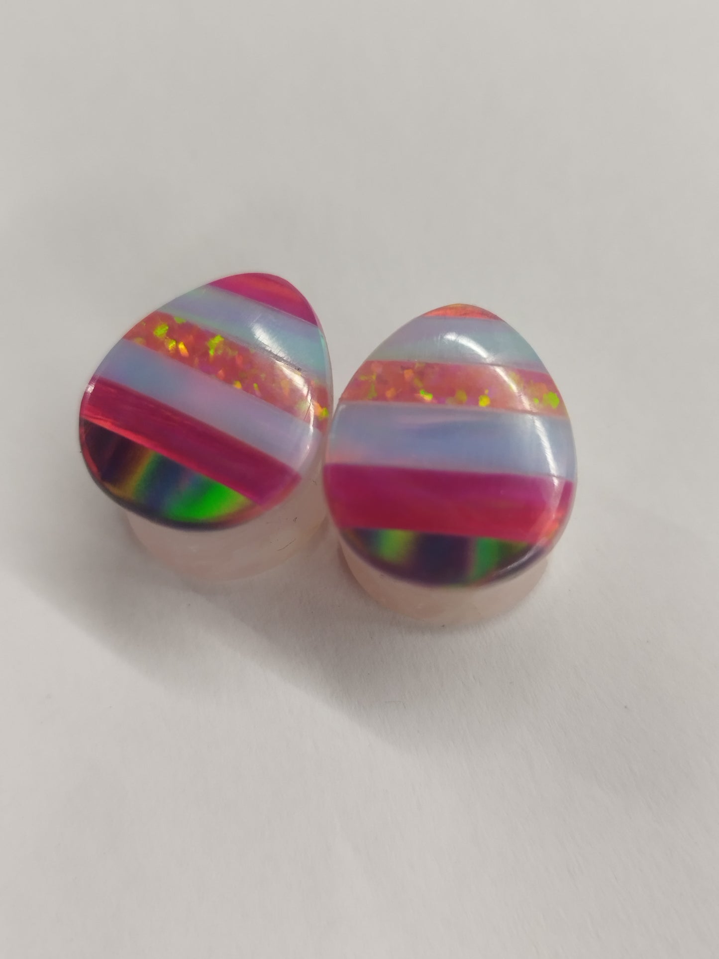 5/8" Aurora Opal On Obsidian Plugs