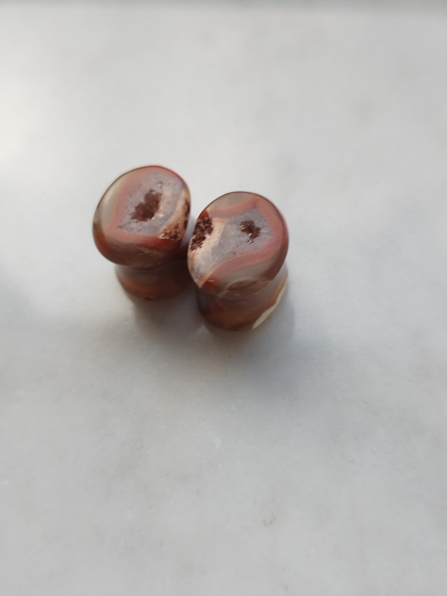00g Oval Agate Geode Plugs