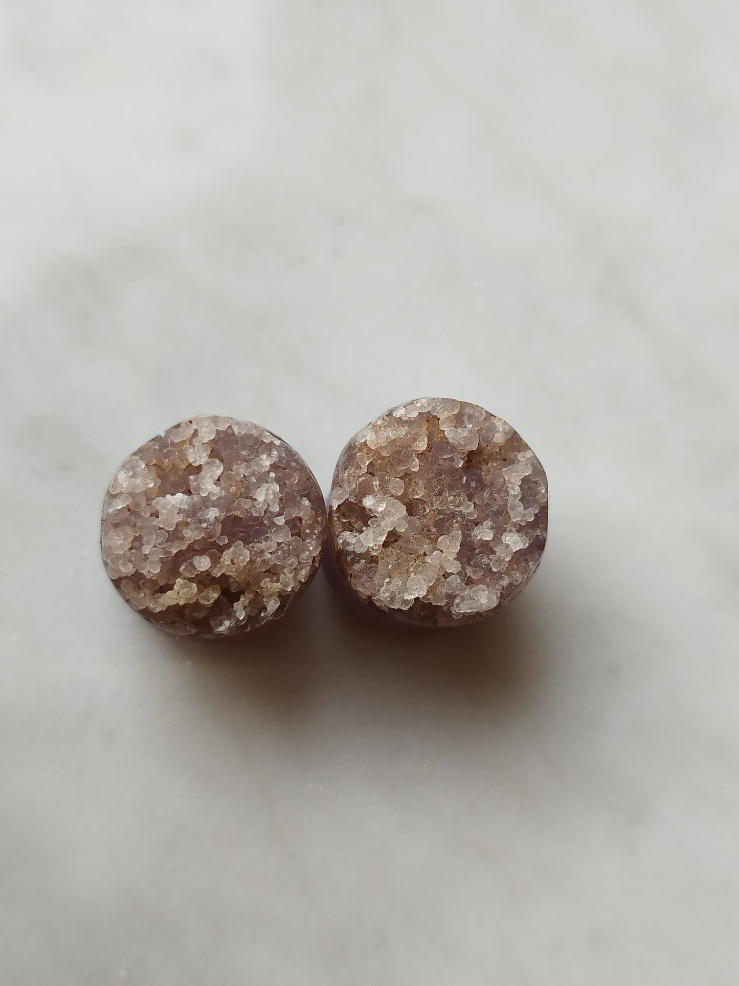 9/16" Grape Agate Plugs - aeoplugs